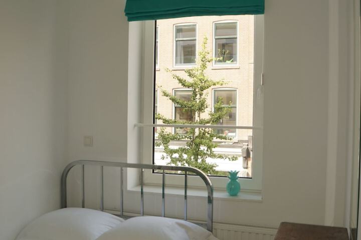 Room 17 of 59