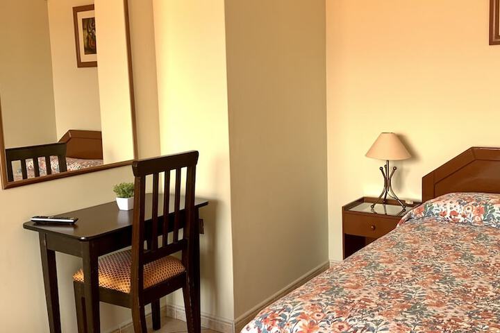 Room 37 of 86