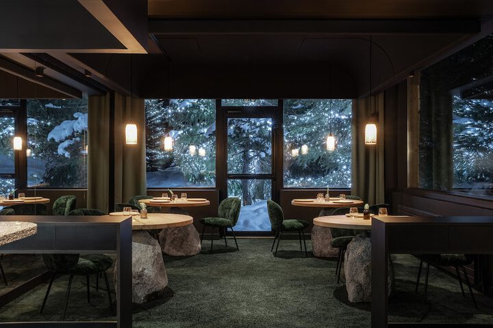 Dining 186 of 193