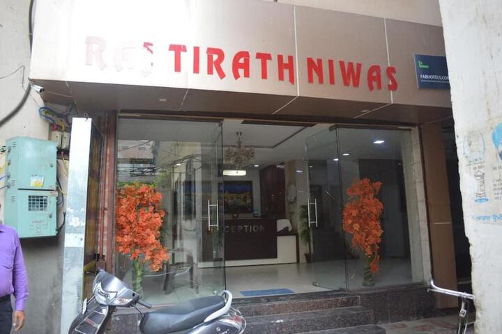 OYO Raj Tirath Niwas