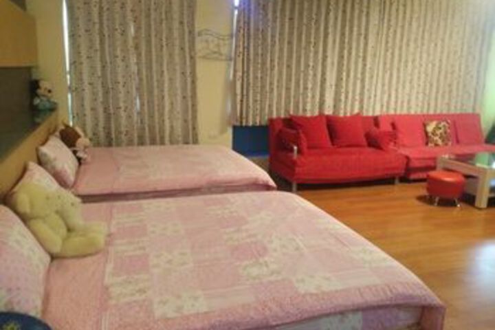Room 10 of 11