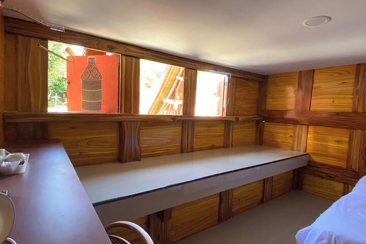 Room 6 of 34