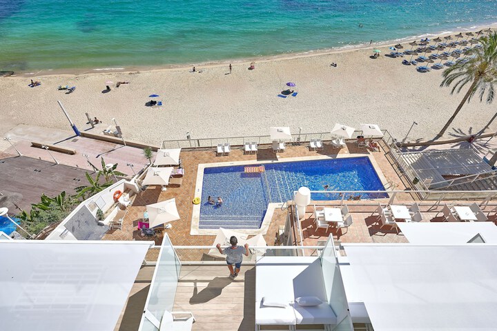 Pool Hotel
