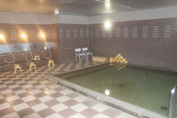 Hotel with Pool