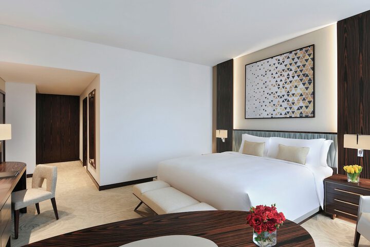 Room 14 of 310