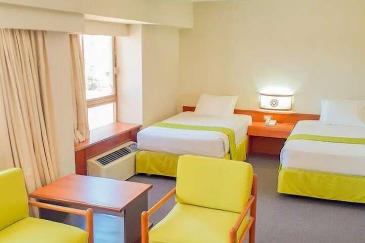 Room 10 of 51