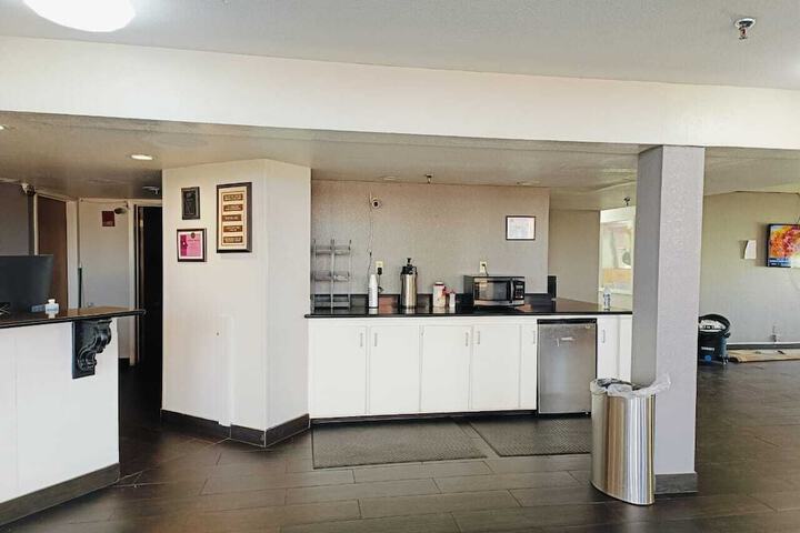 Hotel Interior 4 of 38