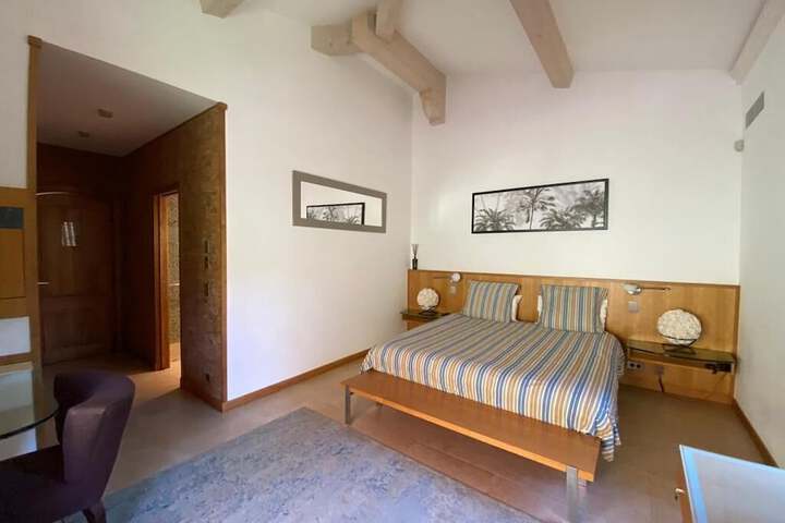 Hotel Interior 58 of 105