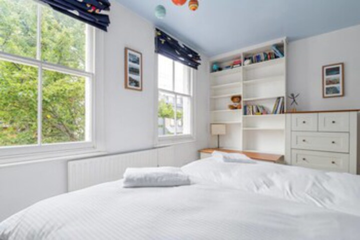 Fabulous Large and Quirky House