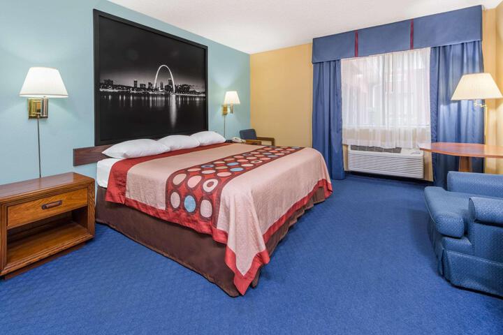 1 King Bed Mobility Accessible (15 of 18)