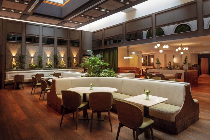 Dining 72 of 93