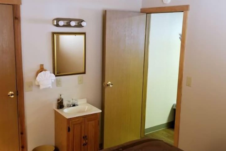Room 10 of 90