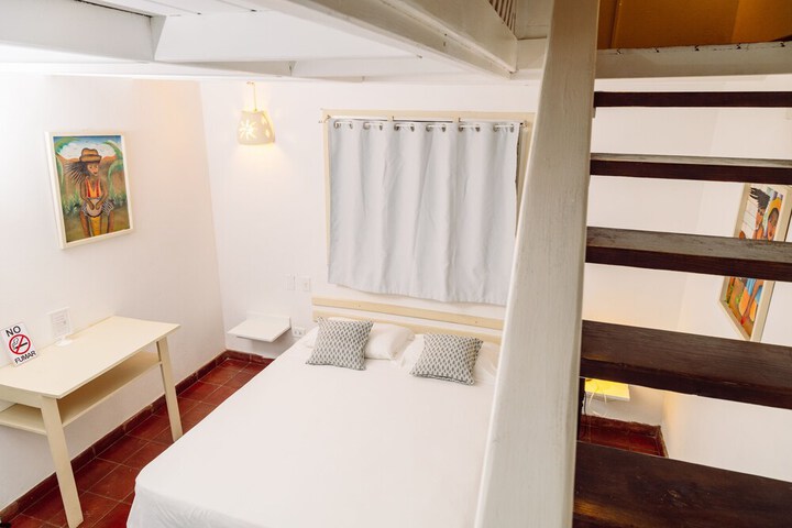 Room 35 of 74