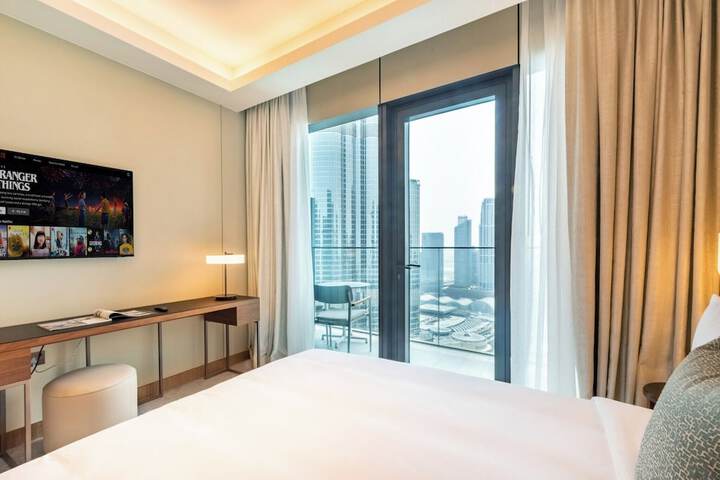 Room 3 of 53