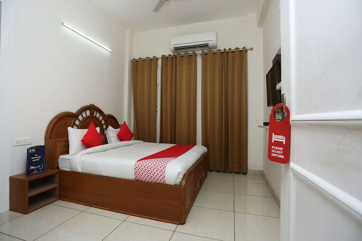 Room 12 of 29
