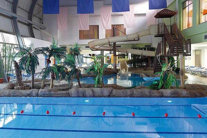 Pool 67 of 202
