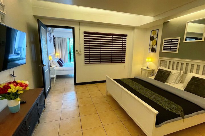 Room 12 of 68