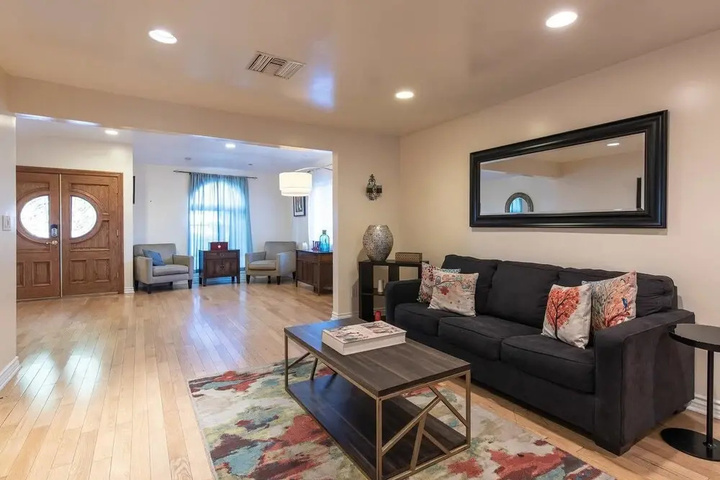 Image of North Hollywood Spacious Vacation Paradise 3 Bdr
