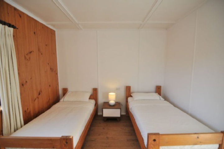 Room 48 of 693