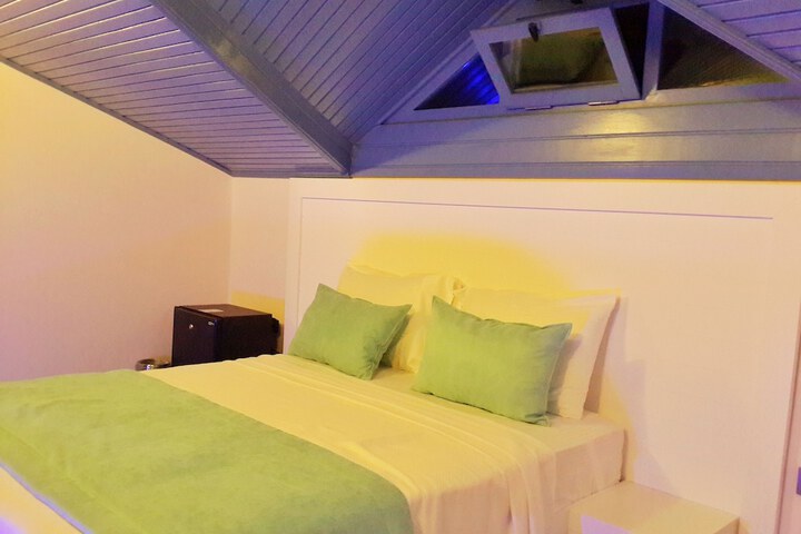 Room 17 of 73