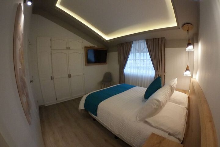 Room 8 of 24