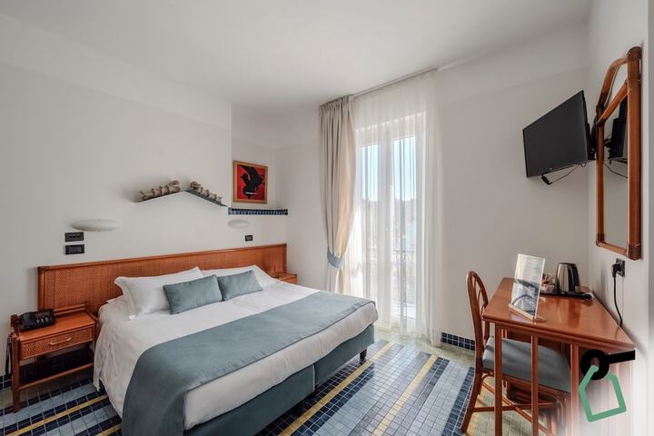 Room 20 of 66