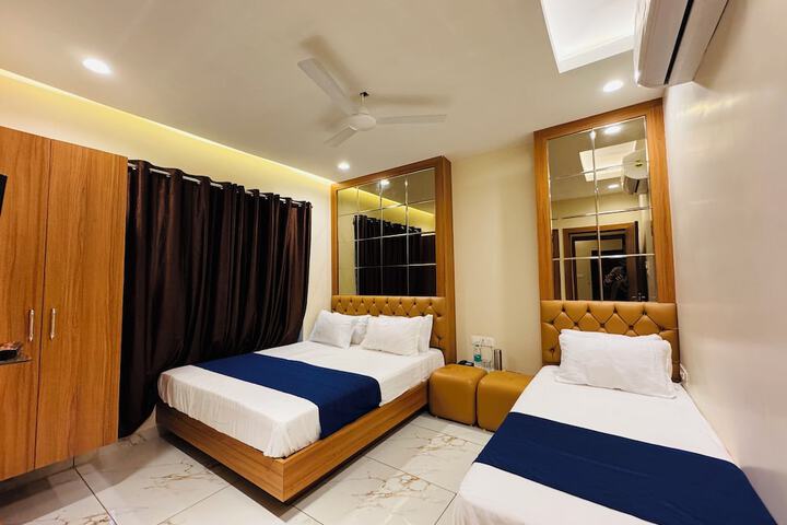 Room 18 of 38