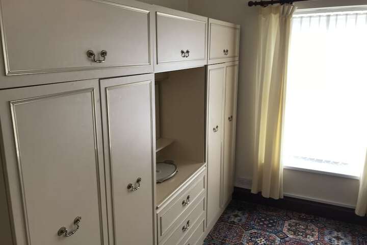 Room 5 of 14