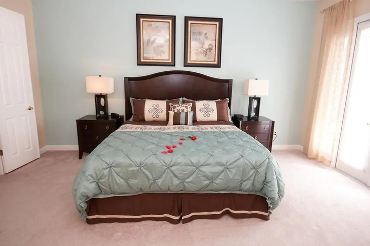 Room 3 of 21