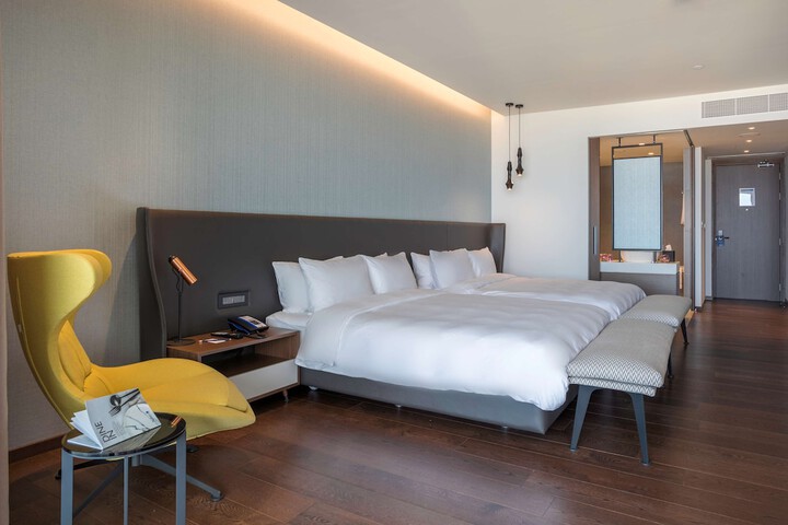 Room 21 of 165