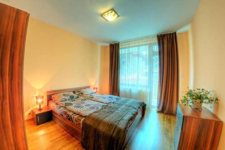 Room 9 of 26