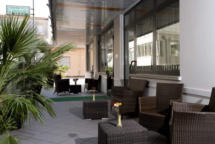 Terrace/Patio 56 of 58