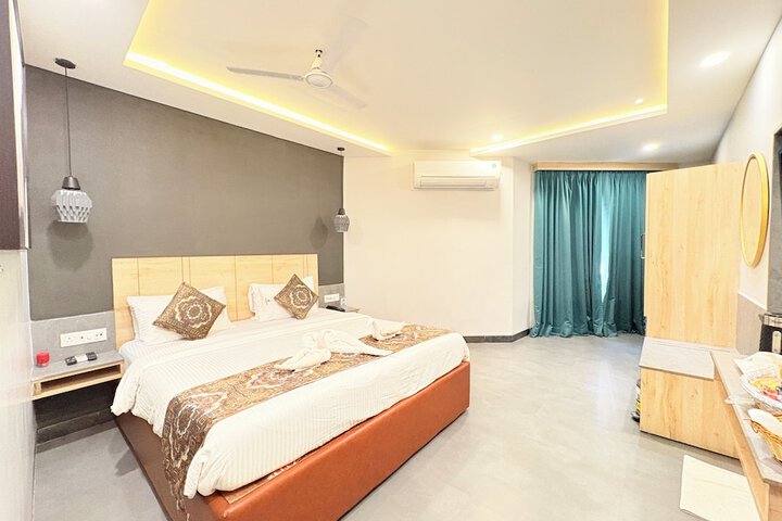 Room 4 of 154