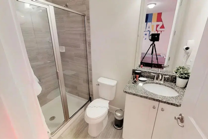Room 7 of 26