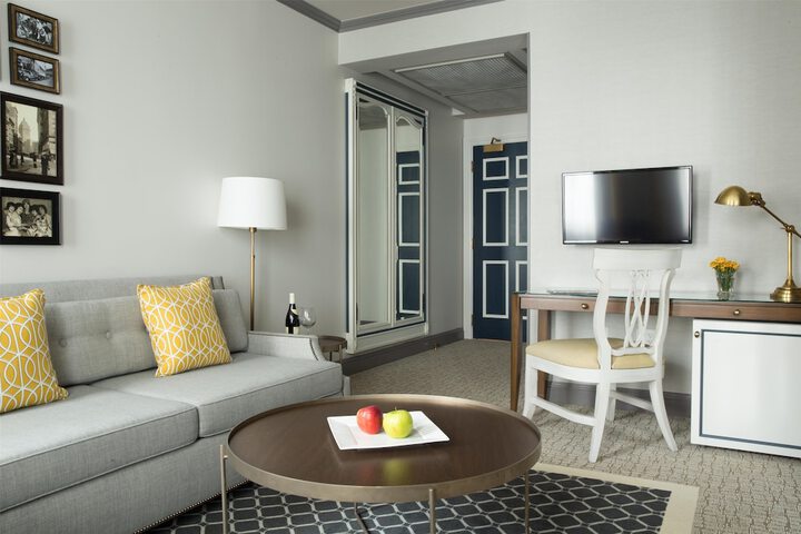 Room 21 of 48