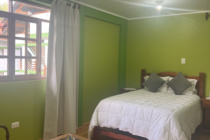Room 3 of 63