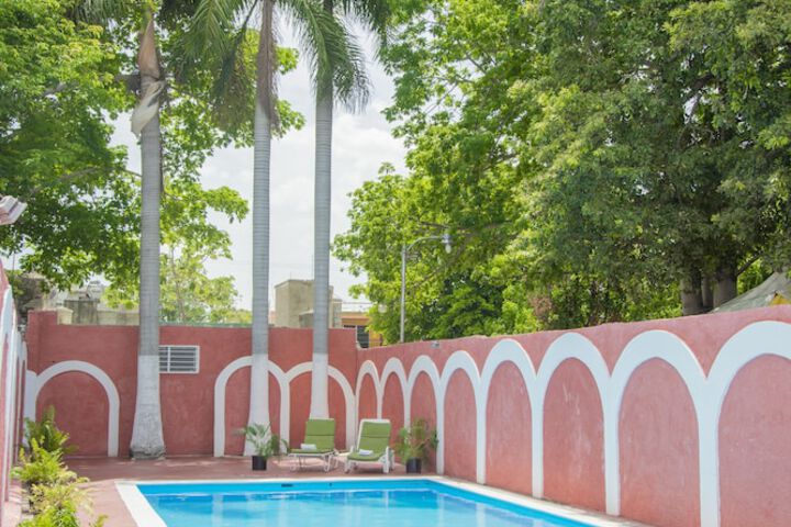 Pools & Facilities