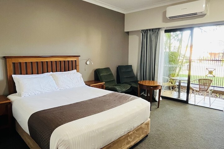 Room 11 of 54