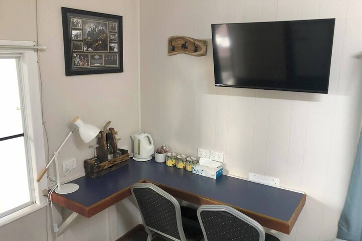Room 8 of 91