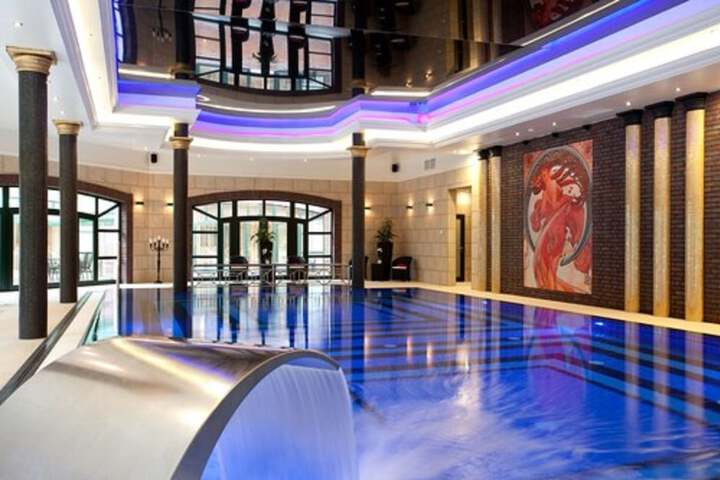 Pool 22 of 46