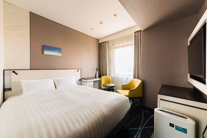 Room 7 of 27