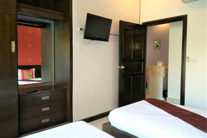 Room 17 of 58