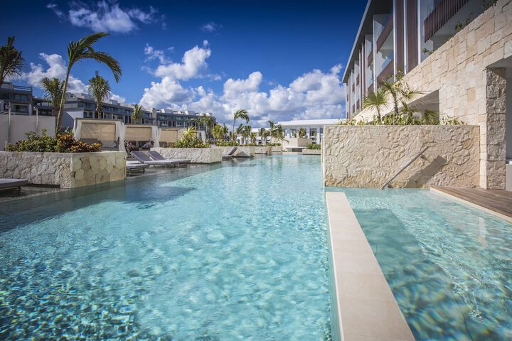 Pool 42 of 122