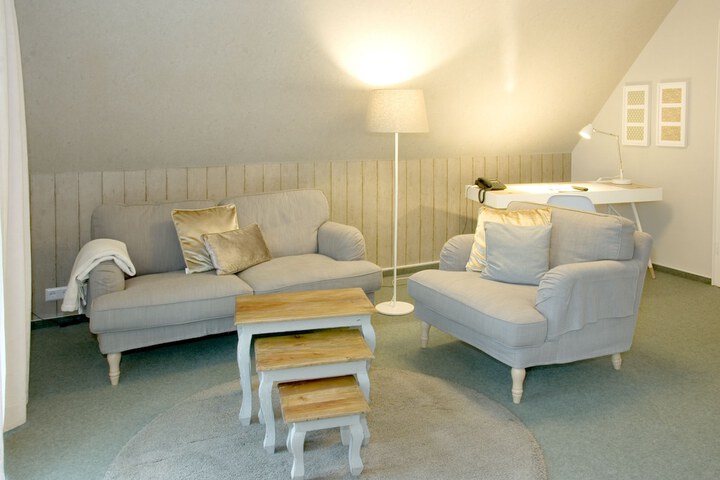 Room 26 of 75