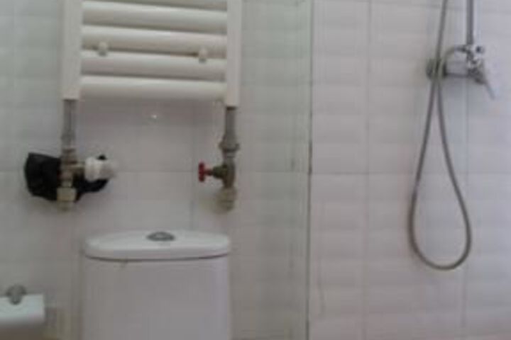 Room 14 of 42