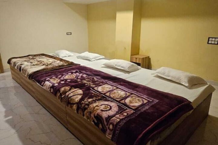 Room 15 of 22