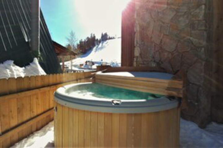 Spa 25 of 36