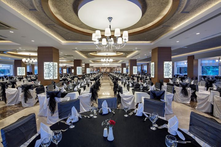 Ballroom/Hall 171 of 225