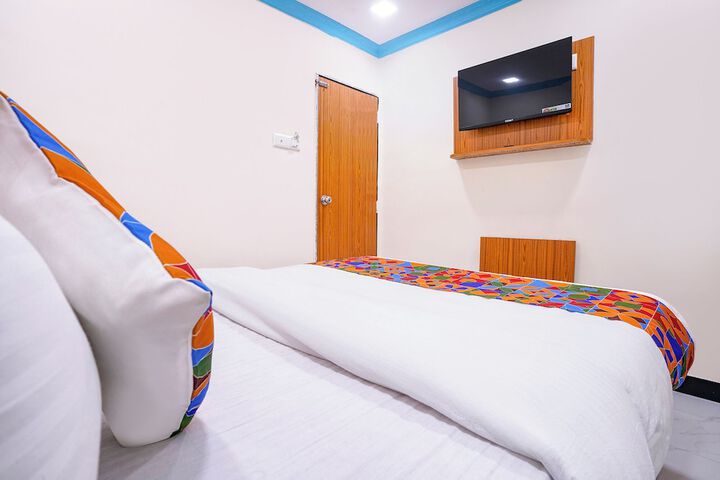 Room 16 of 26