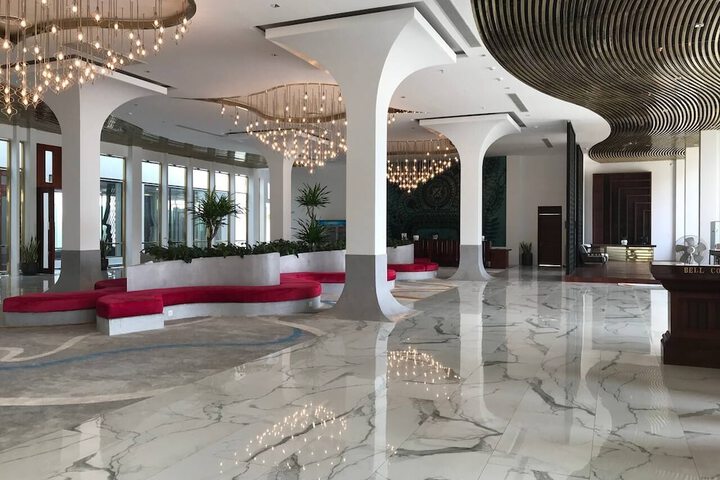 Hotel Interior 4 of 37